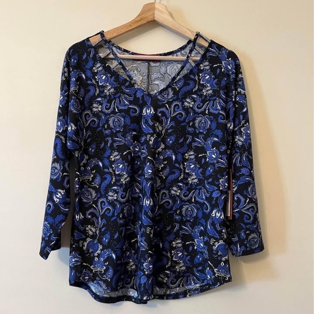 Love Scarlett Medium Top